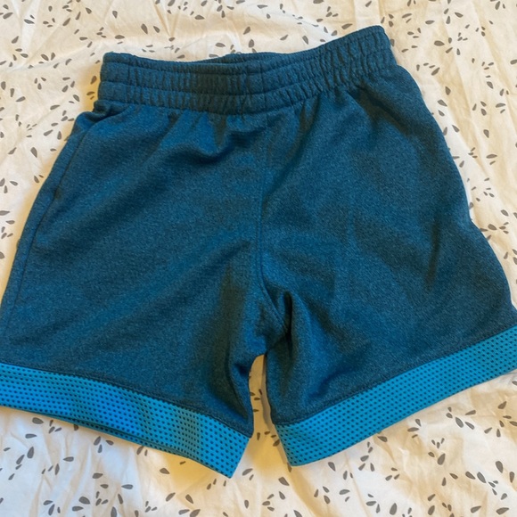 Nike bundle 3T shorts - Picture 3 of 5